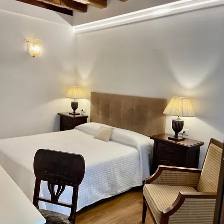 Locanda Console Palais *