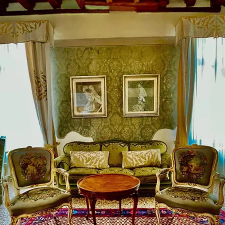 Inn Console - Palais Historique & Romantique