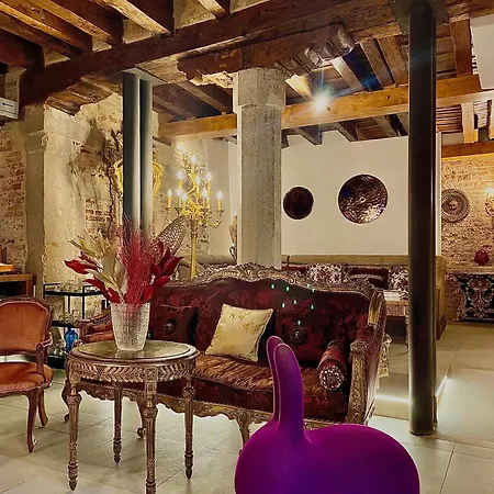Inn Console - Palais Historique & Romantique