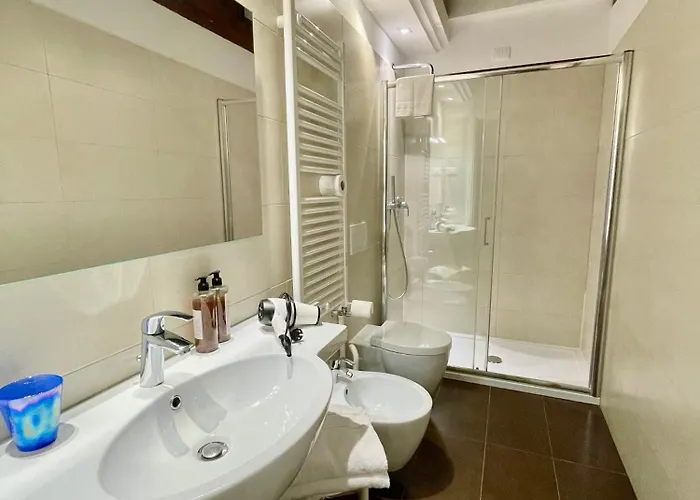 Inn Console Palais Venecia