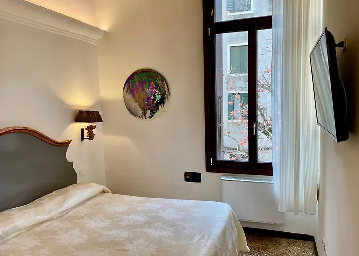 Console Palais Mini-hôtel *